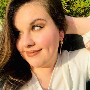Meet your Posher, Tabitha